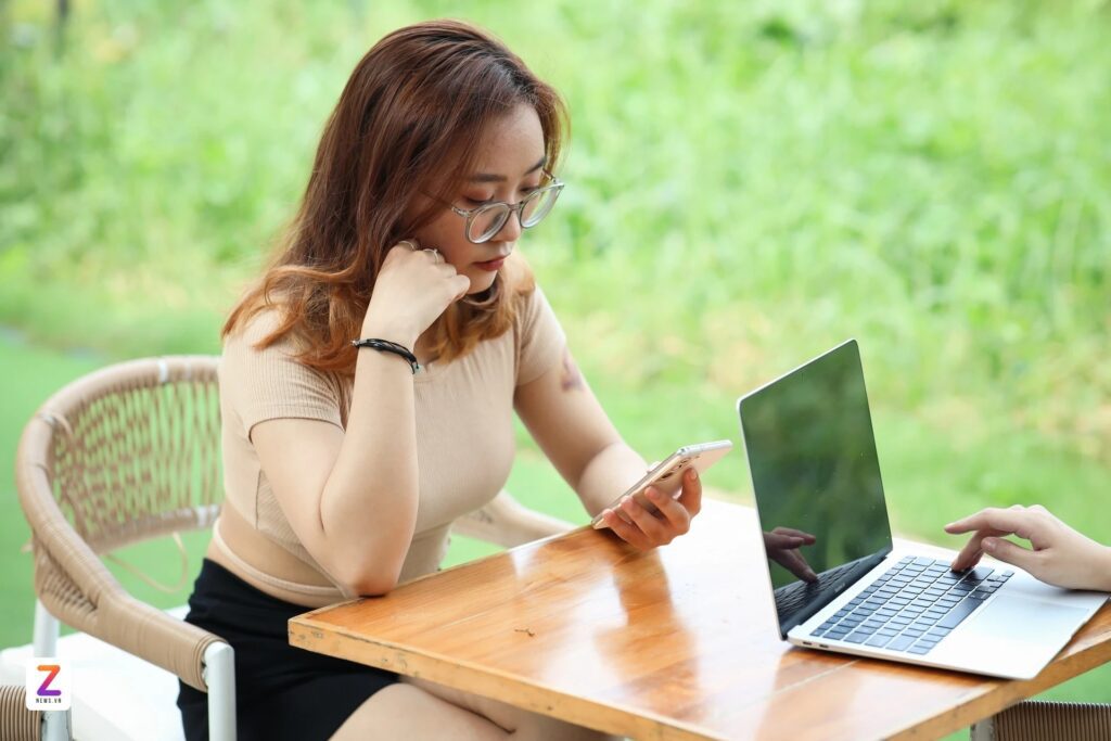 Những khách Việt chi nửa tháng lương để vừa du lịch, vừa chạy deadline