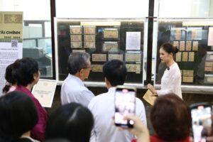 Cuối tuần thong thả đi xem triển lãm đồng tiền Việt Nam tại Ngân hàng Nhà nước