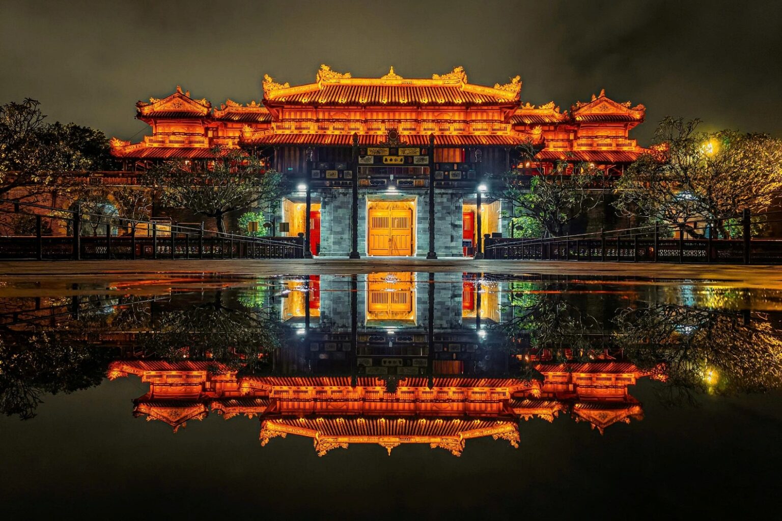 Hấp dẫn chương trình ‘Hoàng cung Huyền ảo’