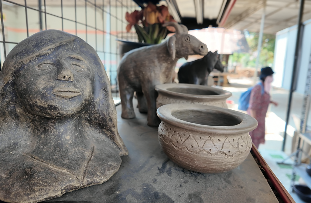 Nghề gốm thủ công của người M’nông: Di sản giữa dòng chảy hiện đại