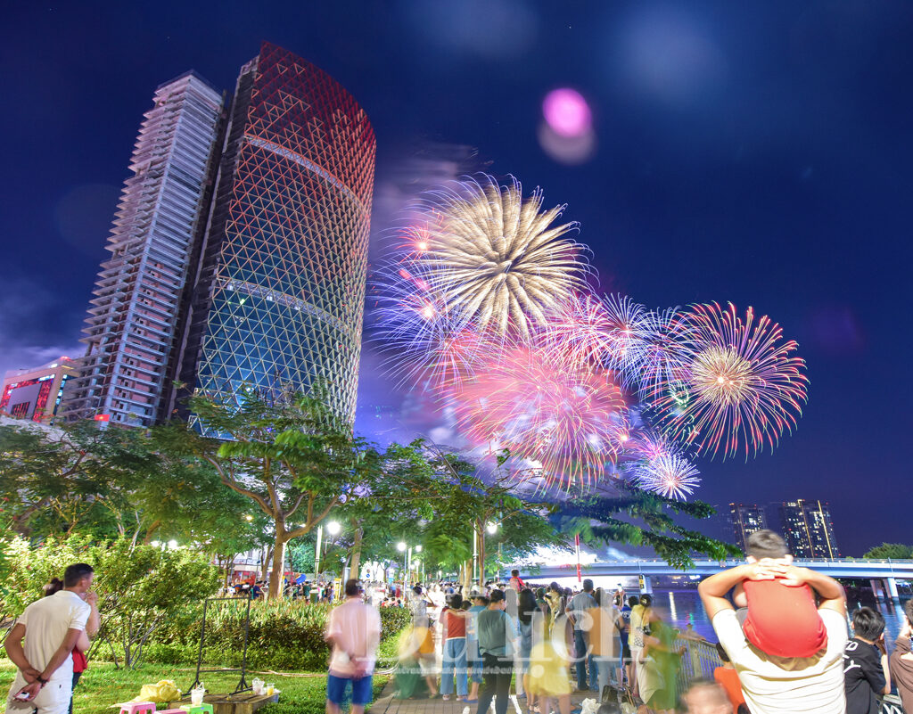 Rộn ràng chuỗi hoạt động ‘Non sông thống nhất’ kỷ niệm lễ lớn 30-4 và 1-5