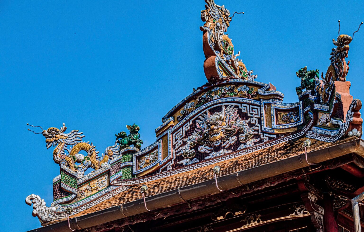 Những mảnh ghép sành sứ cổ kể chuyện lịch sử ở kinh thành xưa