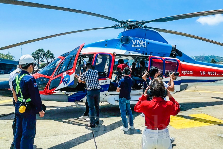 UBND TPHCM yêu cầu triển khai du lịch ngắm Thành phố từ trên cao bằng trực thăng